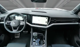 Обява за продажба на VW Touareg 3.0 TSI 4Motion = R-line= Black Style Гаранция ~ 174 804 лв. - изображение 9