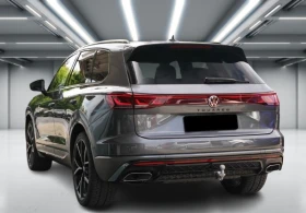 Обява за продажба на VW Touareg 3.0 TSI 4Motion = R-line= Black Style Гаранция ~ 174 804 лв. - изображение 2