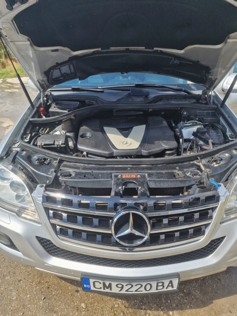 Mercedes-Benz ML 320, снимка 6 - Автомобили и джипове - 47143944