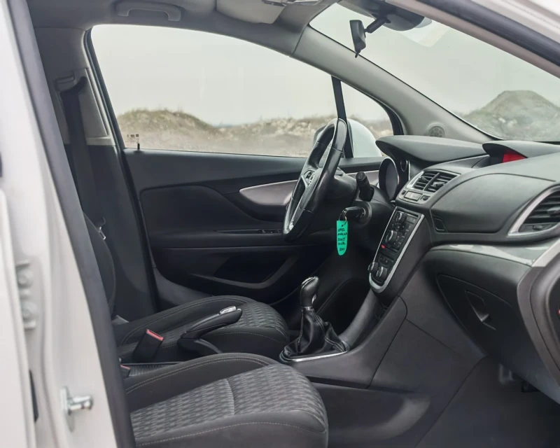 Opel Mokka 1.7 ДИЗЕЛ 131 К.С. УНИКАЛНО СЪСТОЯНИЕ , снимка 10 - Автомобили и джипове - 53181474