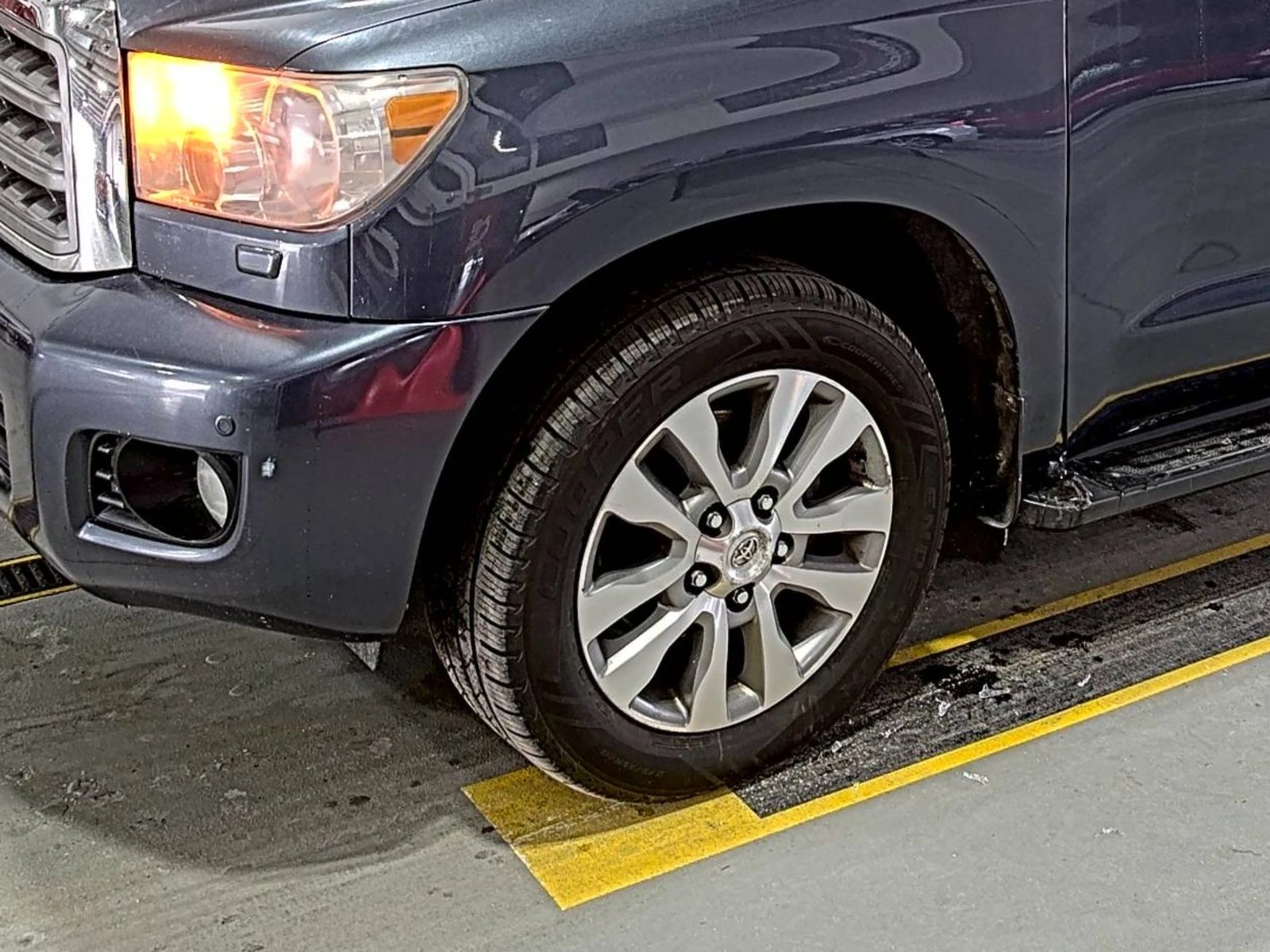 Toyota Sequoia 5.7L перфектен за газ* JBL* ОТ ШОУРУМ - изображение 8