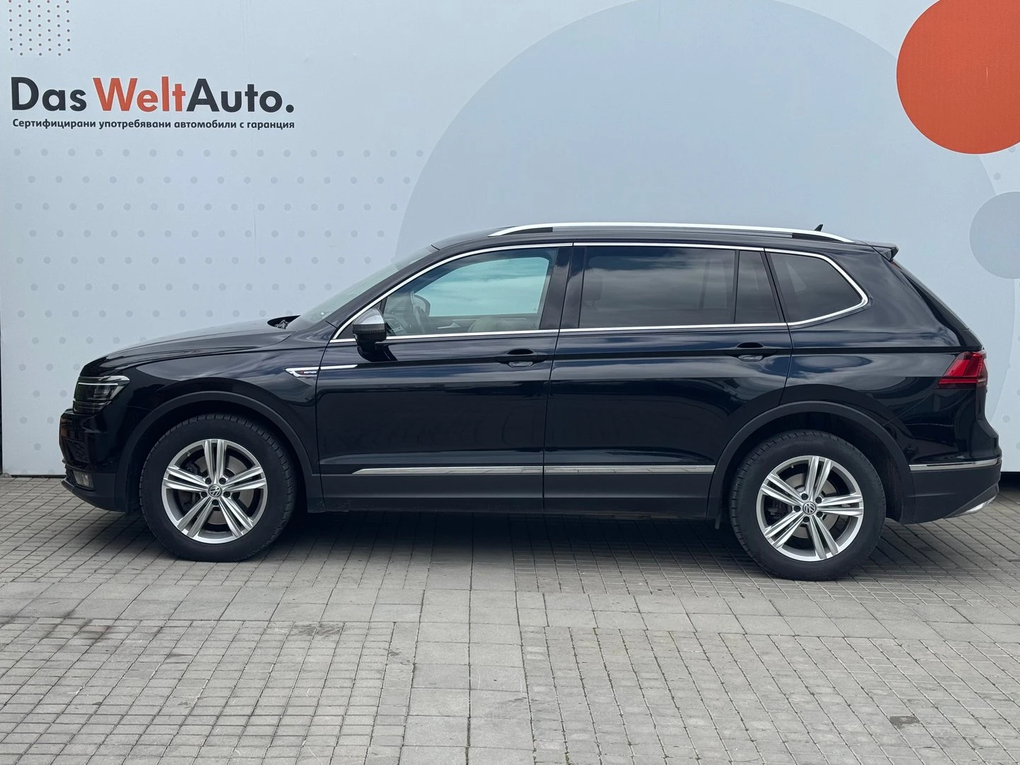 VW Tiguan LWB Highline 2.0TDI 4MOTION BMT - изображение 2