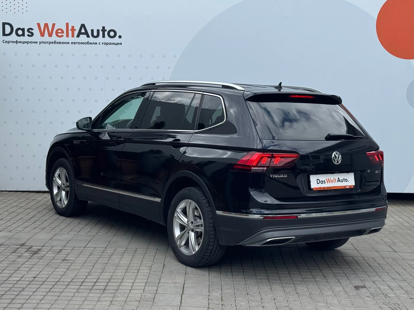VW Tiguan LWB Highline 2.0TDI 4MOTION BMT - изображение 4