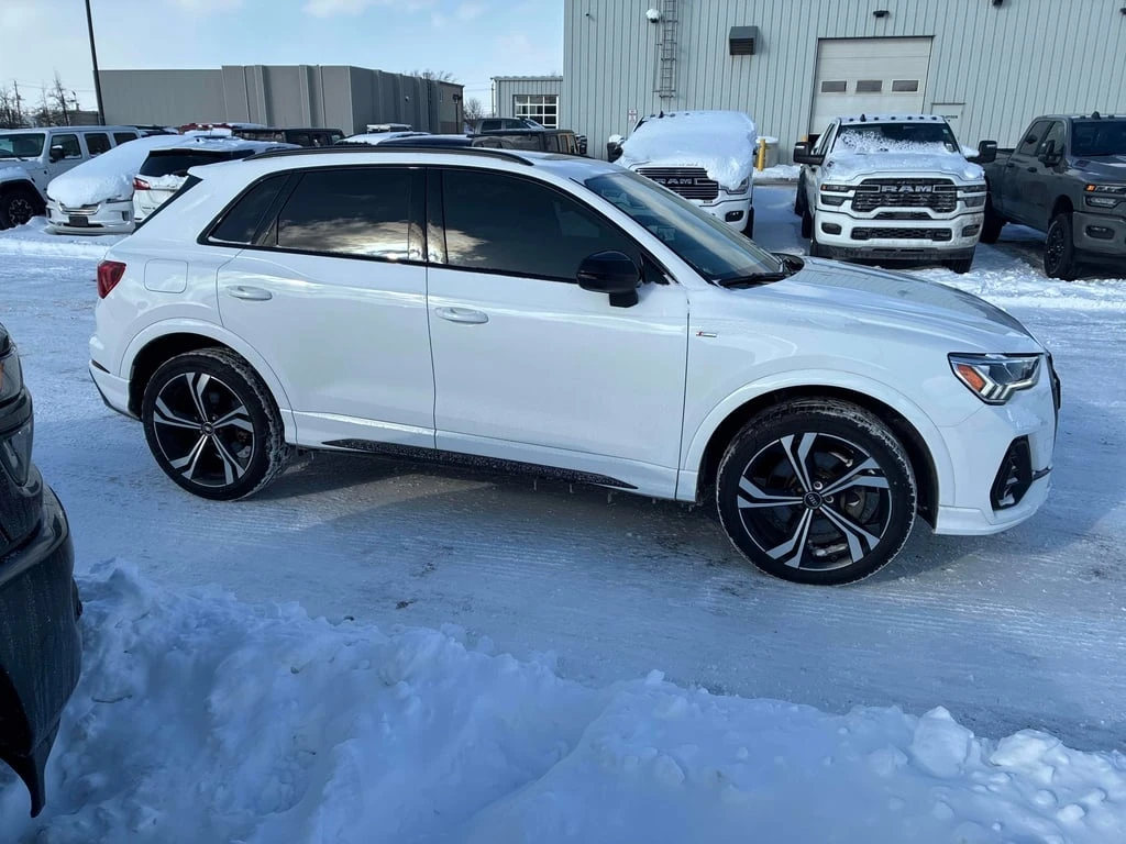 Audi Q3 * Technik * CARFAX * ЦЕНА ДО БГ - изображение 3