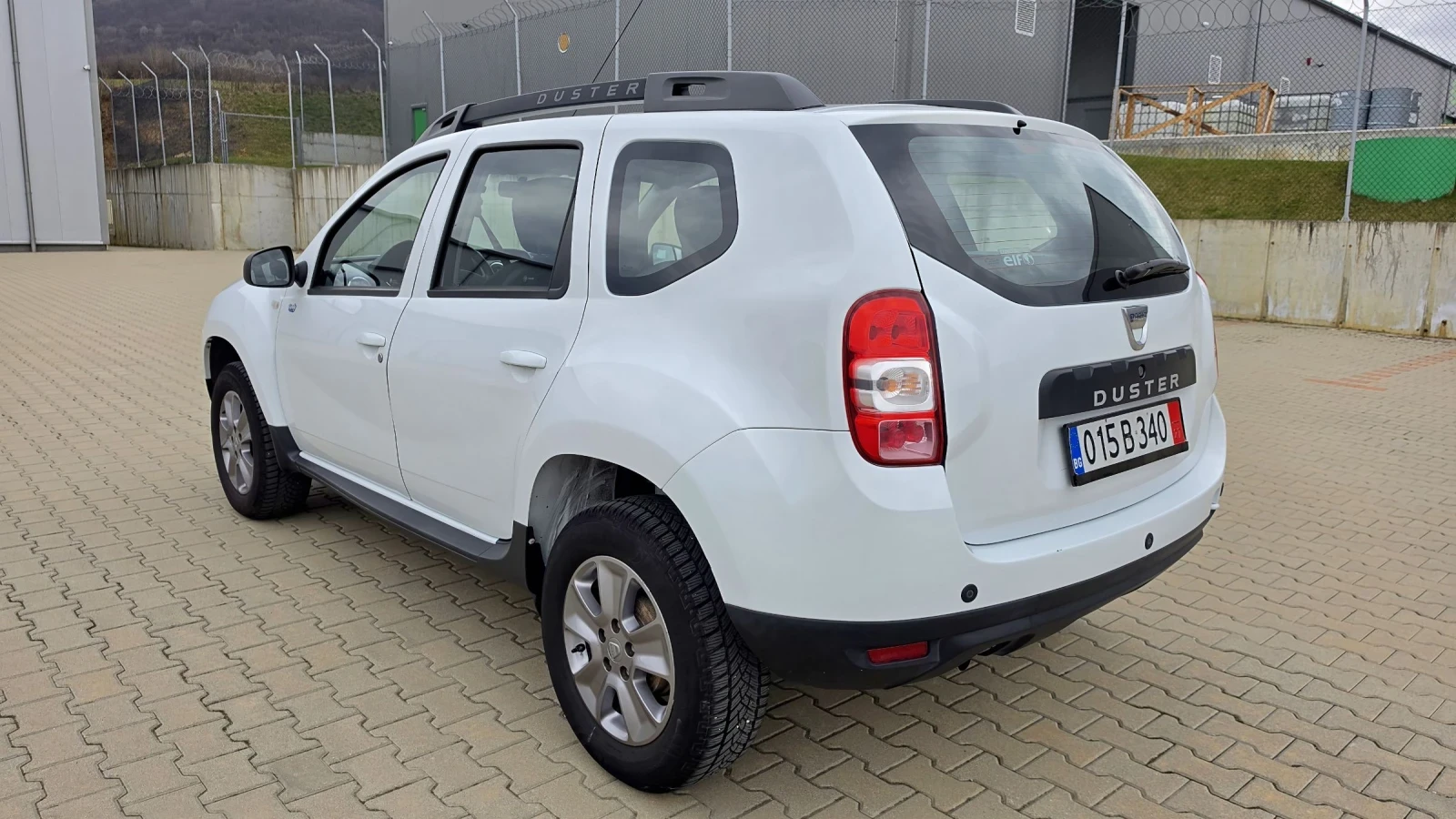 Dacia Duster 1, 5 DCI 4X4, снимка 5 - Автомобили и джипове - 53888589