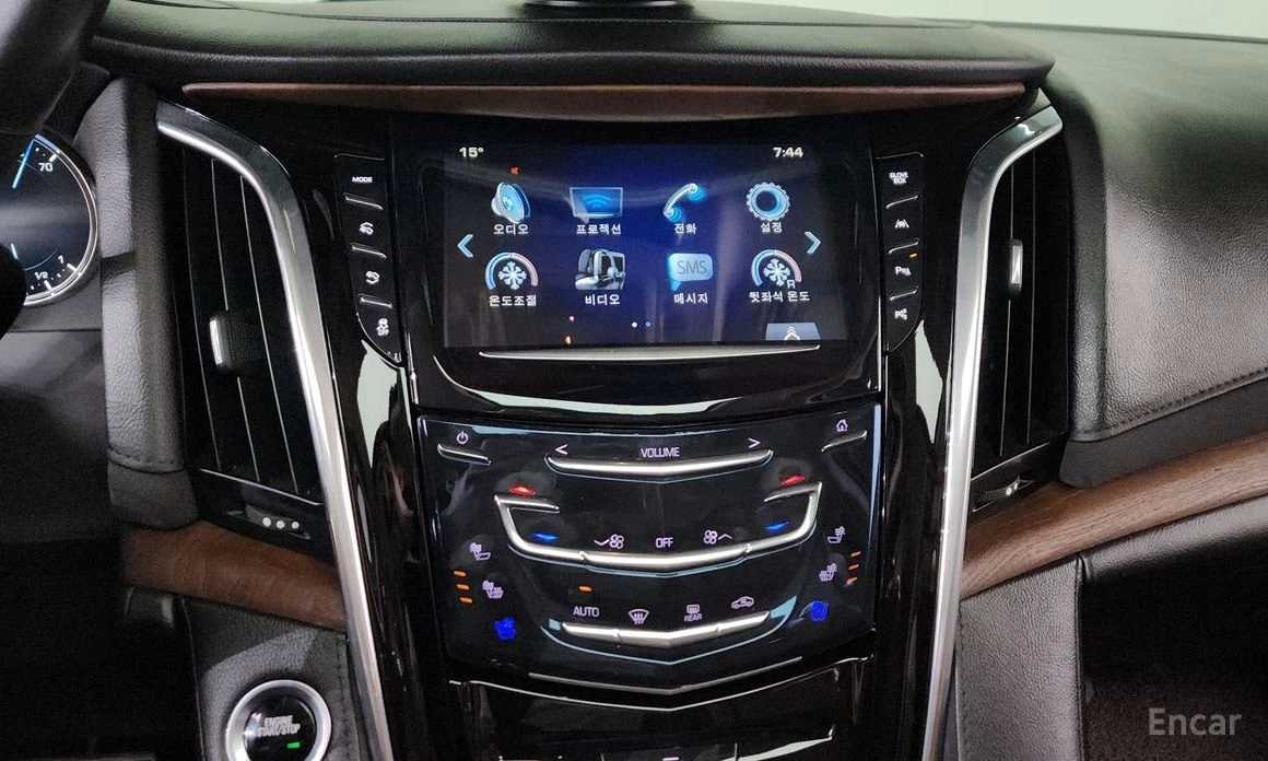 Cadillac Escalade 6.2* V8* ПОДГРЕВ* ОБДУХВАНЕ* МАСАЖ* КЕЙЛЕС* КАМЕРА, снимка 9 - Автомобили и джипове - 54219424