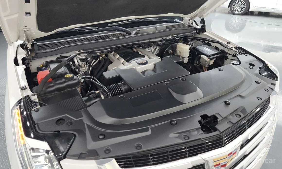 Cadillac Escalade 6.2* V8* ПОДГРЕВ* ОБДУХВАНЕ* МАСАЖ* КЕЙЛЕС* КАМЕРА, снимка 17 - Автомобили и джипове - 54219424