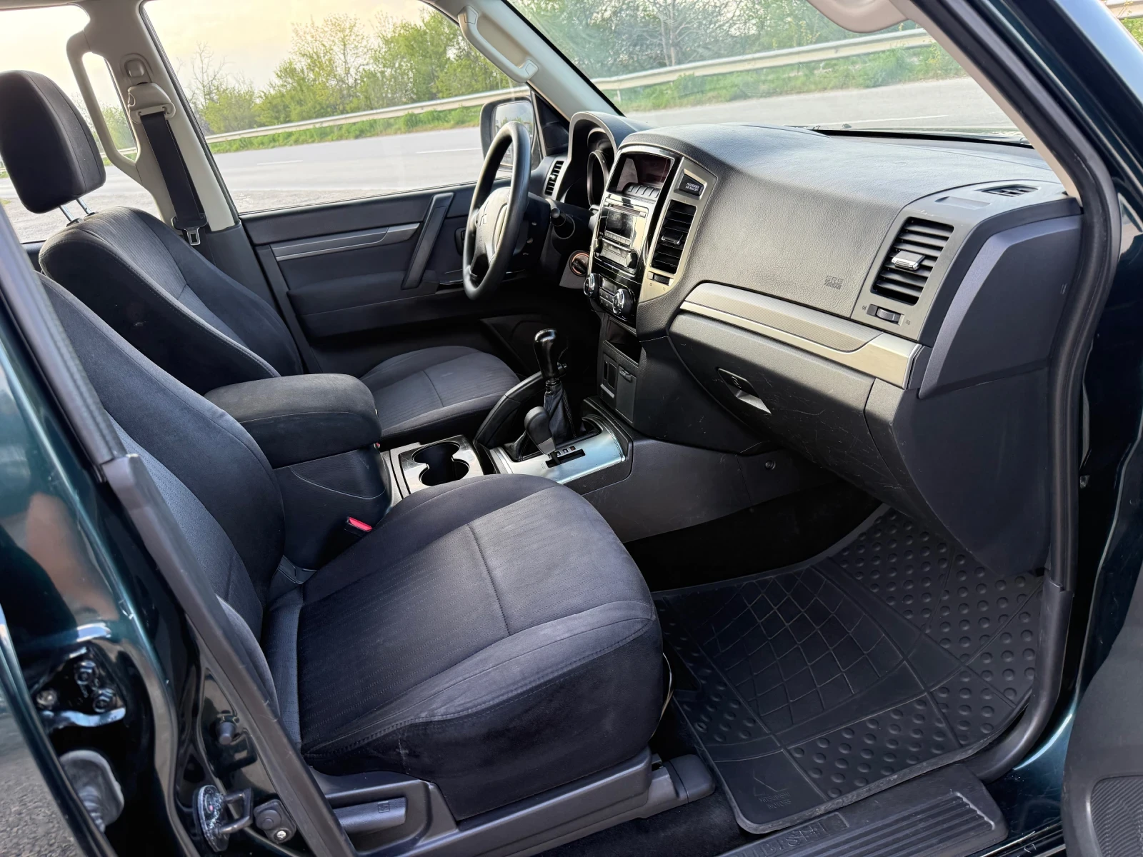 Mitsubishi Pajero 3.2 DID ����� | Mobile.bg � ����������� 10