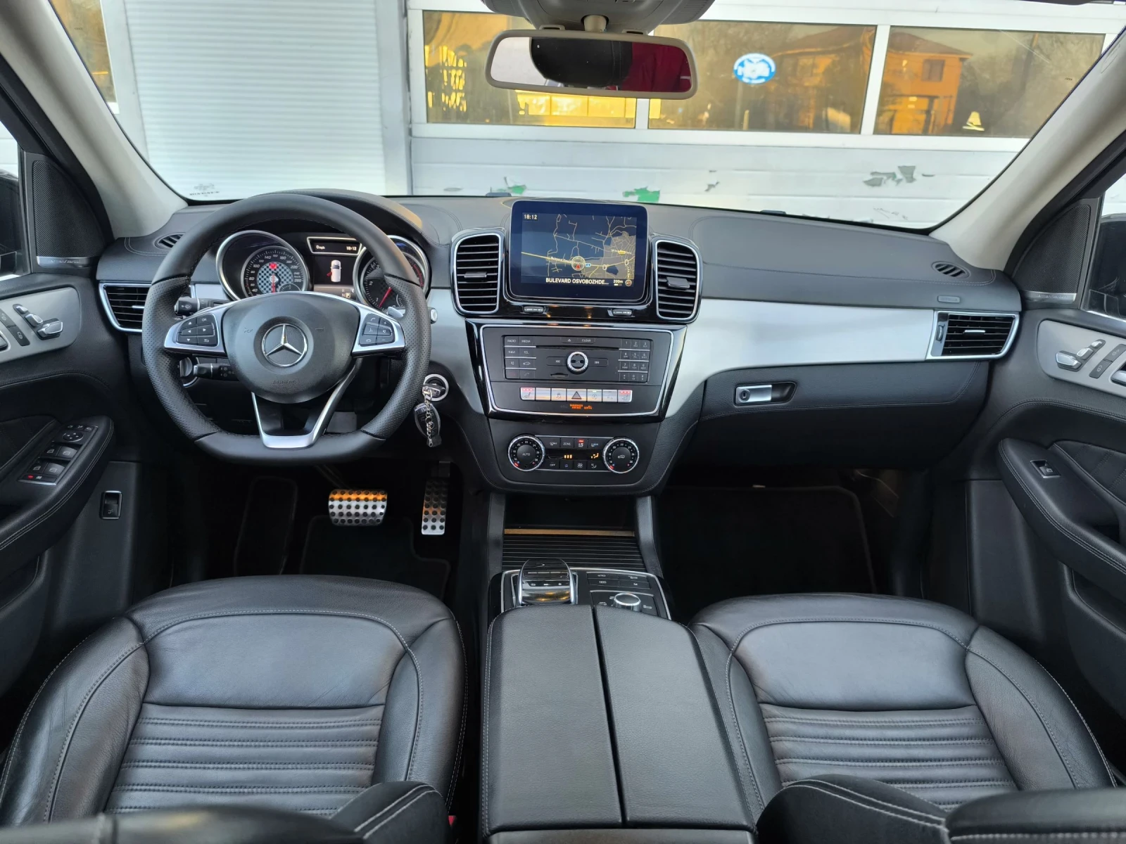 Mercedes-Benz GLE 350 D AMG-LINE 9G 4-MATIC ПАНОРАМА , снимка 7 - Автомобили и джипове - 54247718