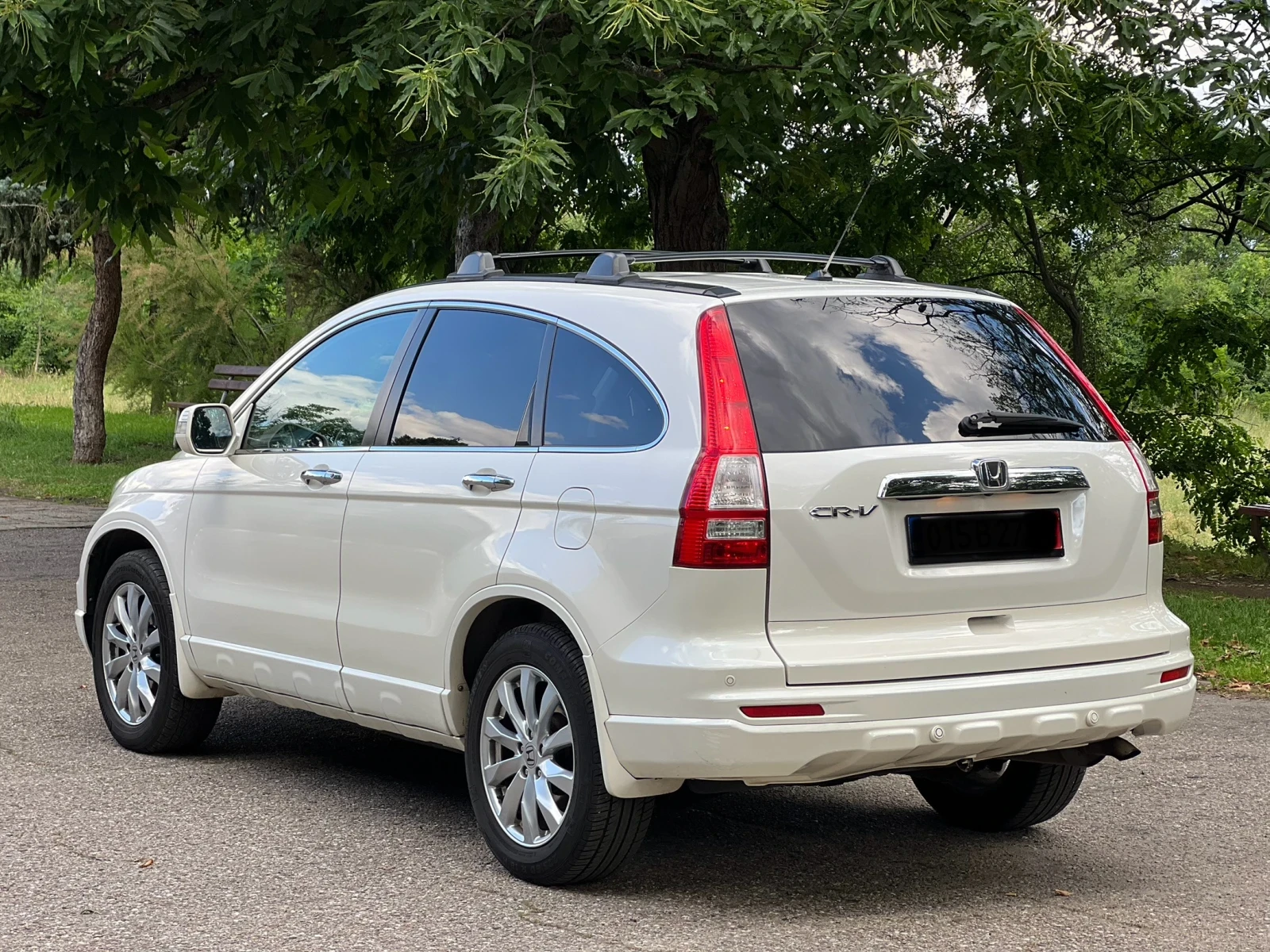 Honda Cr-v EXECUTIVE/ПАНОРАМА/КАМЕРА/FACELIFT/АВТОМАТ/ПЕРЛА, снимка 4 - Автомобили и джипове - 54812620
