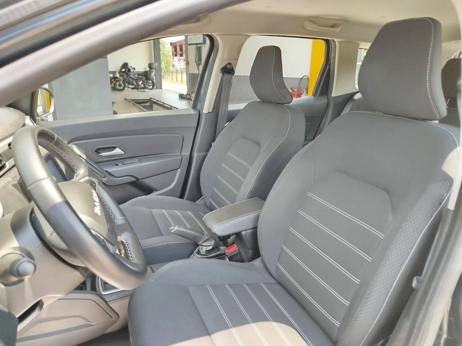 Dacia Duster 1.0 TCe/100 к.с. LPG, снимка 11 - Автомобили и джипове - 55184214