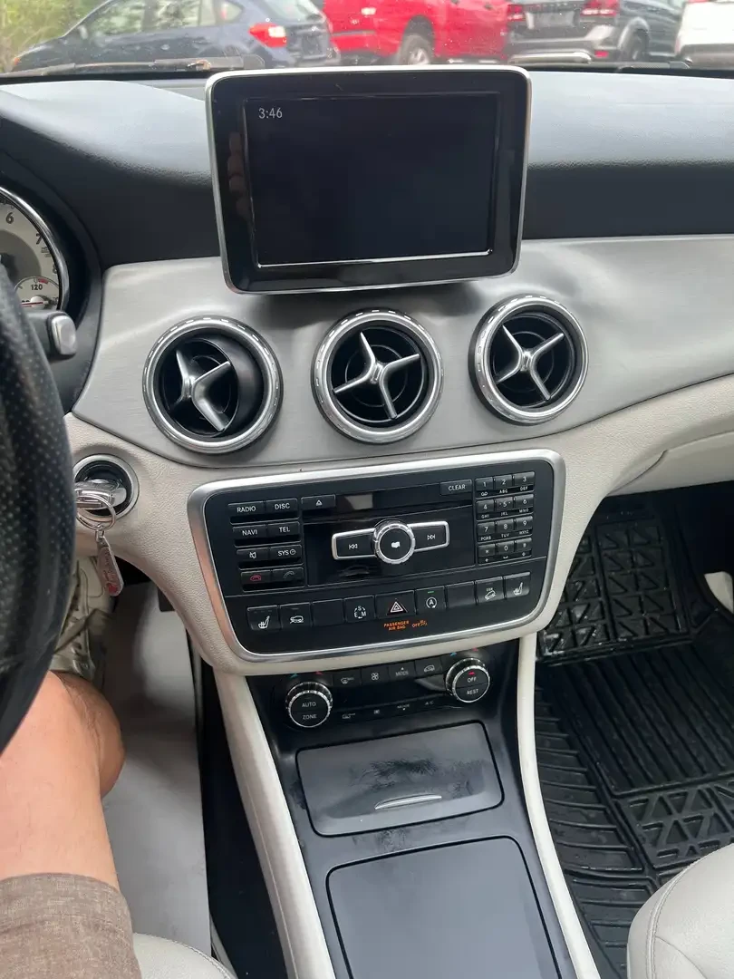 Mercedes-Benz GLA GLA 250 4MATIC NAVIGATION LEATHER SEATS, снимка 14 - Автомобили и джипове - 55980522