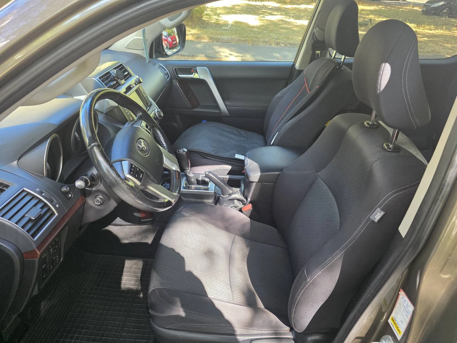 Toyota Land cruiser 150, снимка 10 - Автомобили и джипове - 56159917
