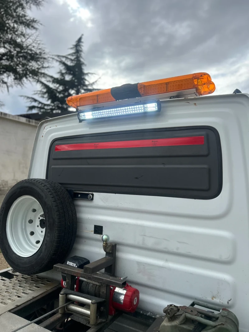 Iveco Daily, снимка 16 - Бусове и автобуси - 53404706