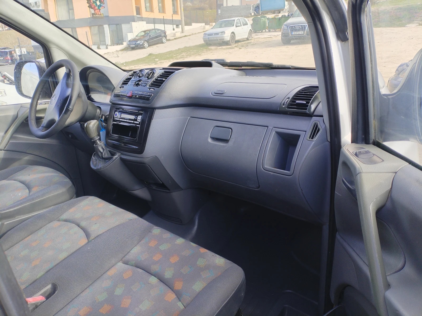Mercedes-Benz Vito 2.2 CDI 646 6ск 90коня, снимка 14 - Бусове и автобуси - 54009984