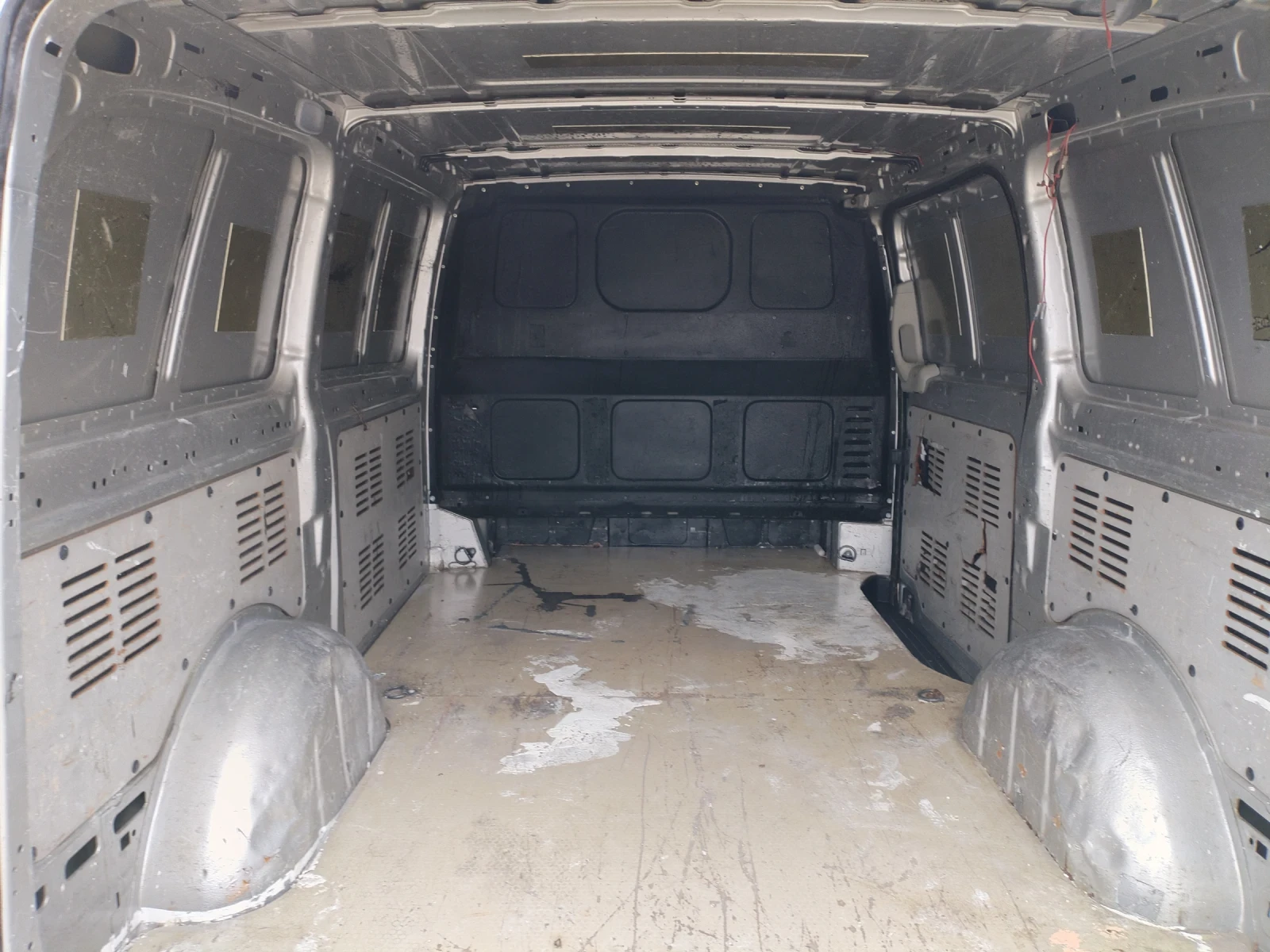 Mercedes-Benz Vito 2.2 CDI 646 6ск 90коня, снимка 17 - Бусове и автобуси - 54009984