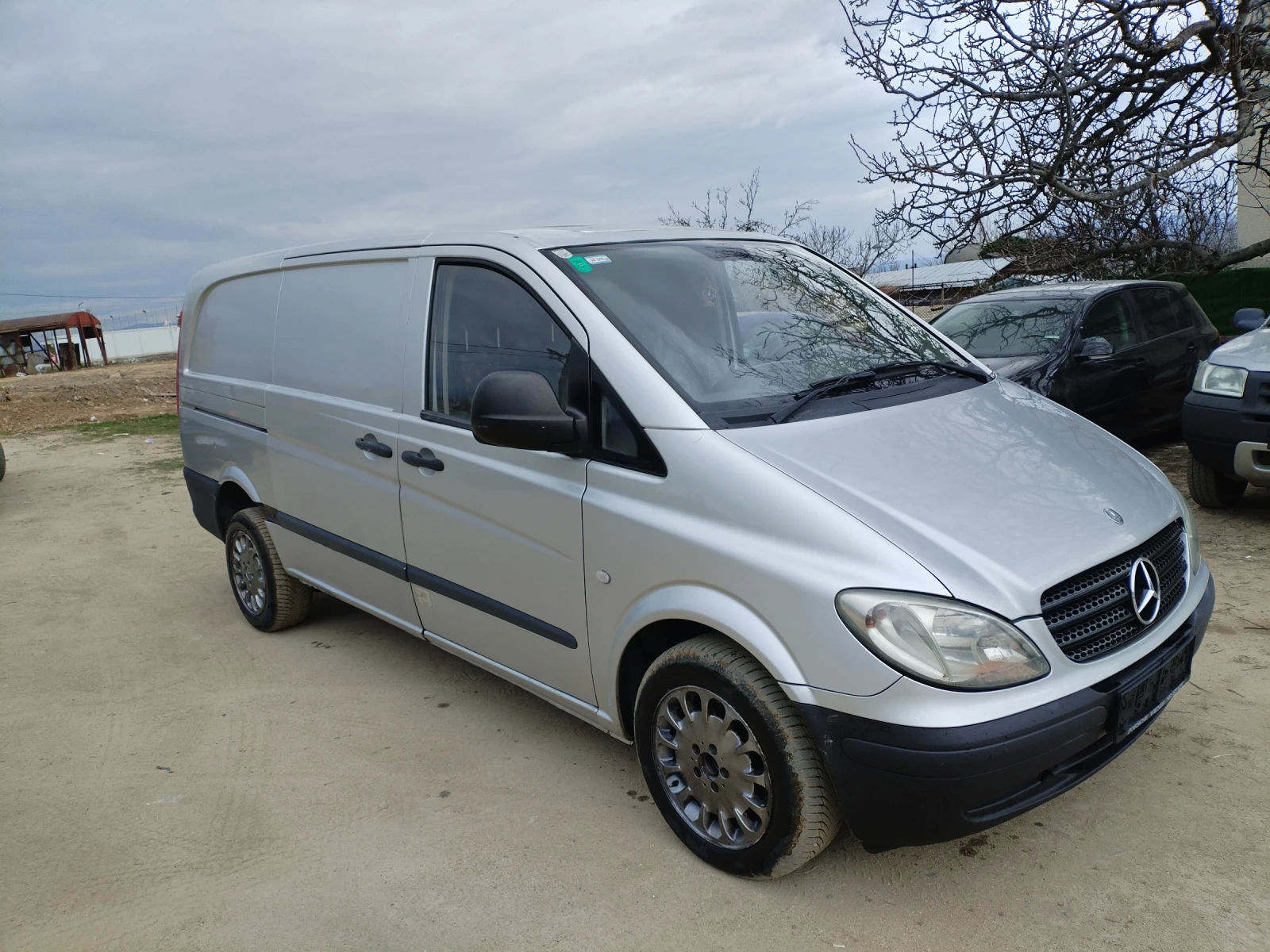 Mercedes-Benz Vito 2.2 CDI 646 6ск 90коня, снимка 5 - Бусове и автобуси - 54009984