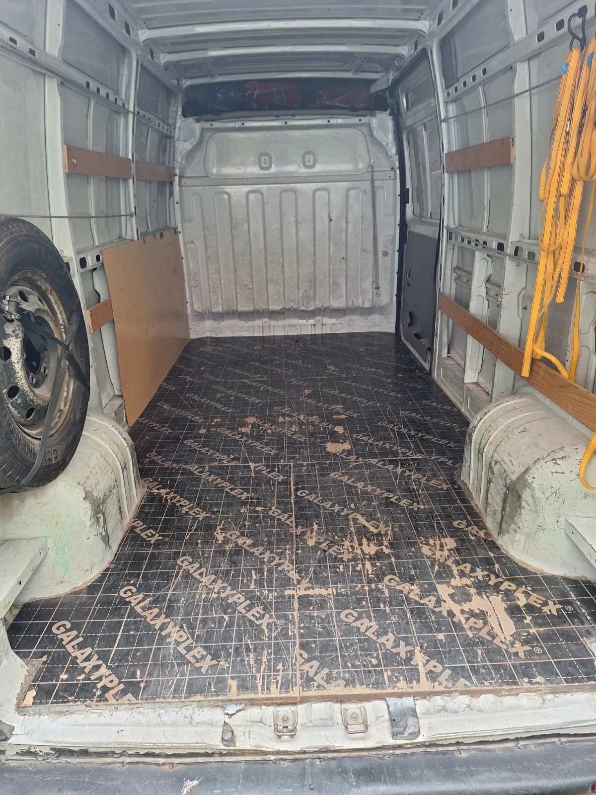 Renault Master 2.5, снимка 7 - Бусове и автобуси - 54704917