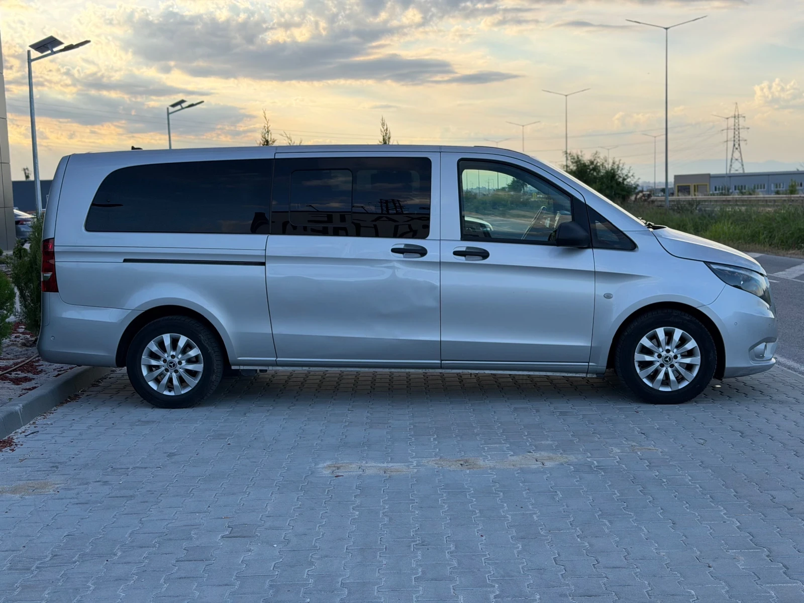 Mercedes-Benz Vito Tourer 2.2 114CDI 136кс. 2018г. Long, снимка 4 - Бусове и автобуси - 54990996
