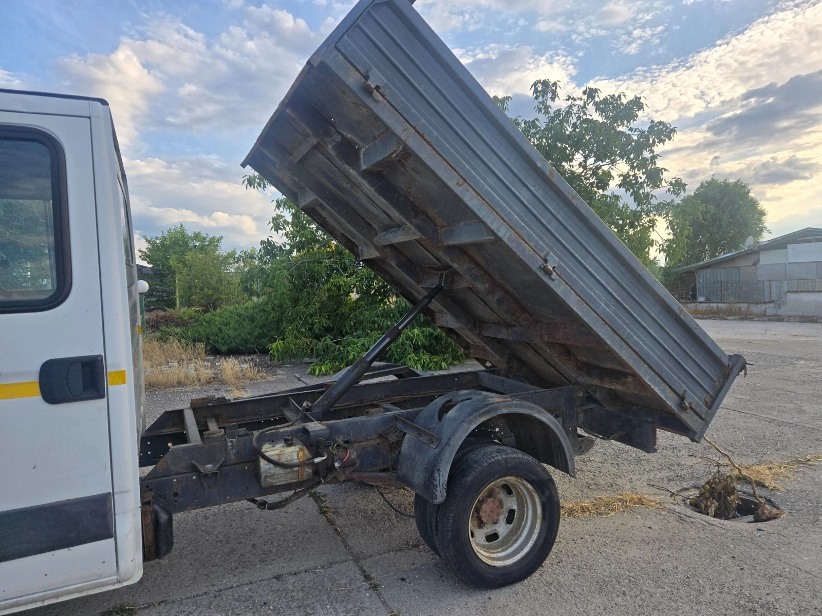 Iveco 35c13 2, 3 мултиджет120коня самосвал 7места, снимка 6 - Бусове и автобуси - 55224943