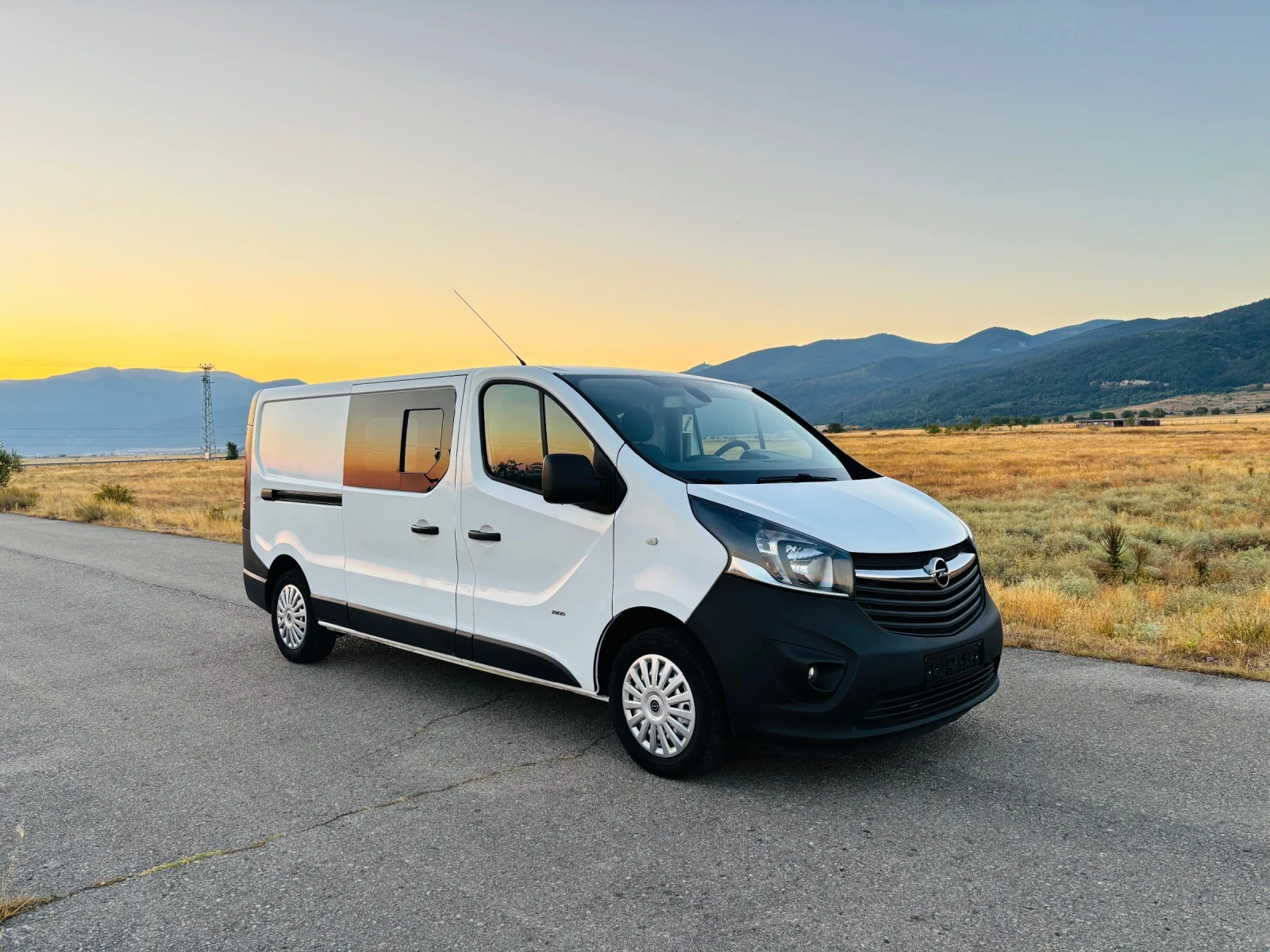 Opel Vivaro MAXI, снимка 3 - Бусове и автобуси - 55743674