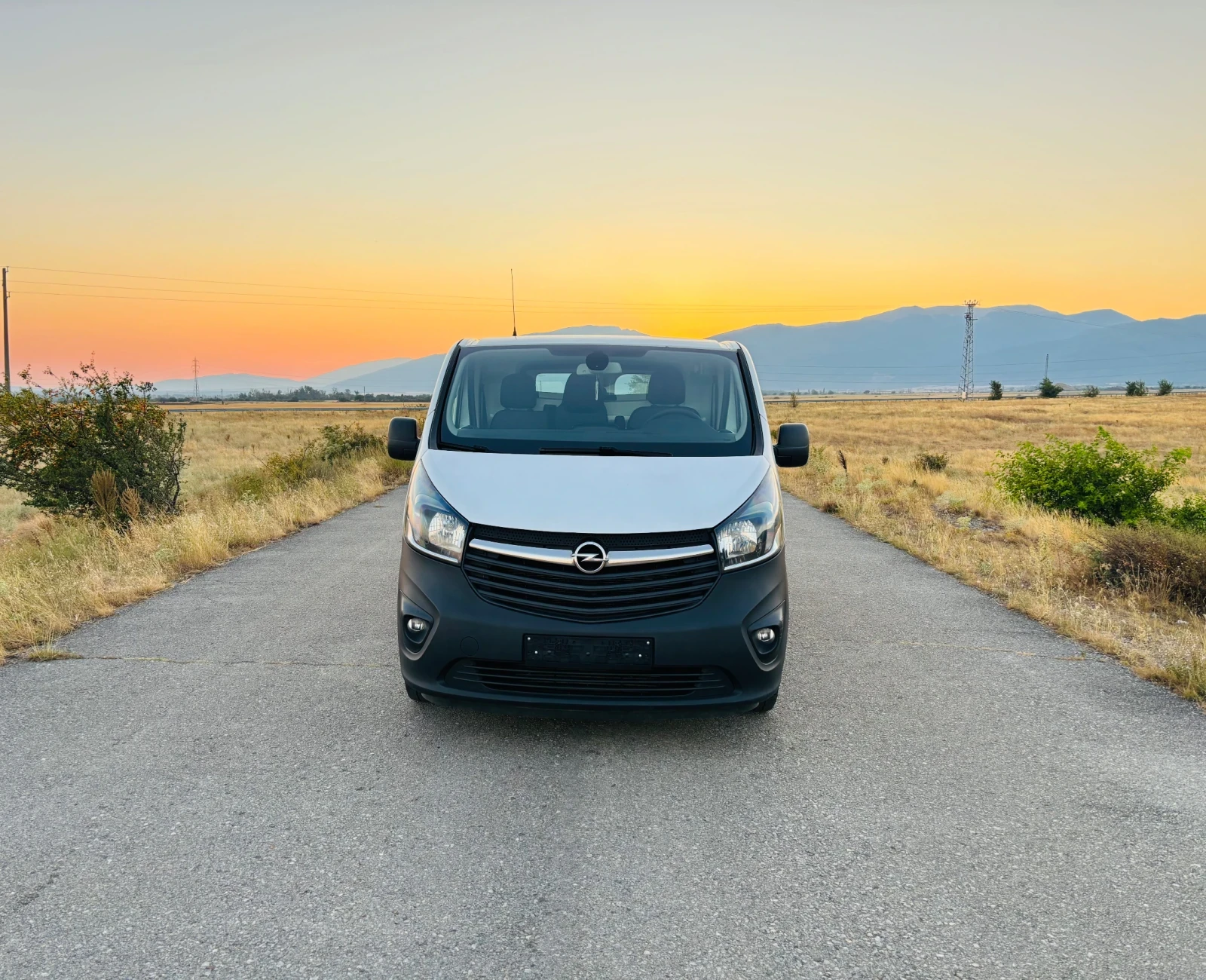 Opel Vivaro MAXI, снимка 2 - Бусове и автобуси - 55743674
