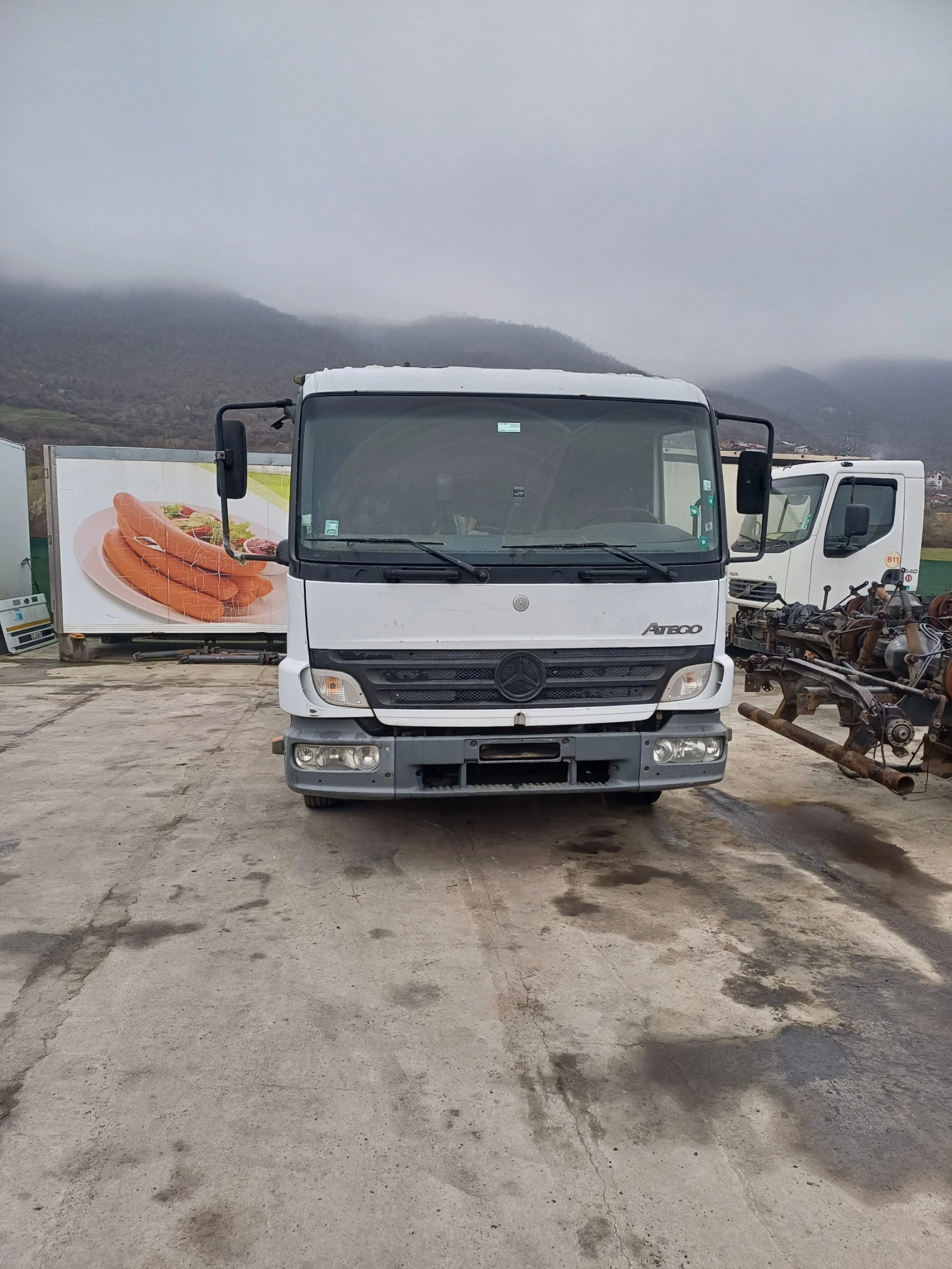Mercedes-Benz Atego 818 за части, снимка 15 - Камиони - 37248639