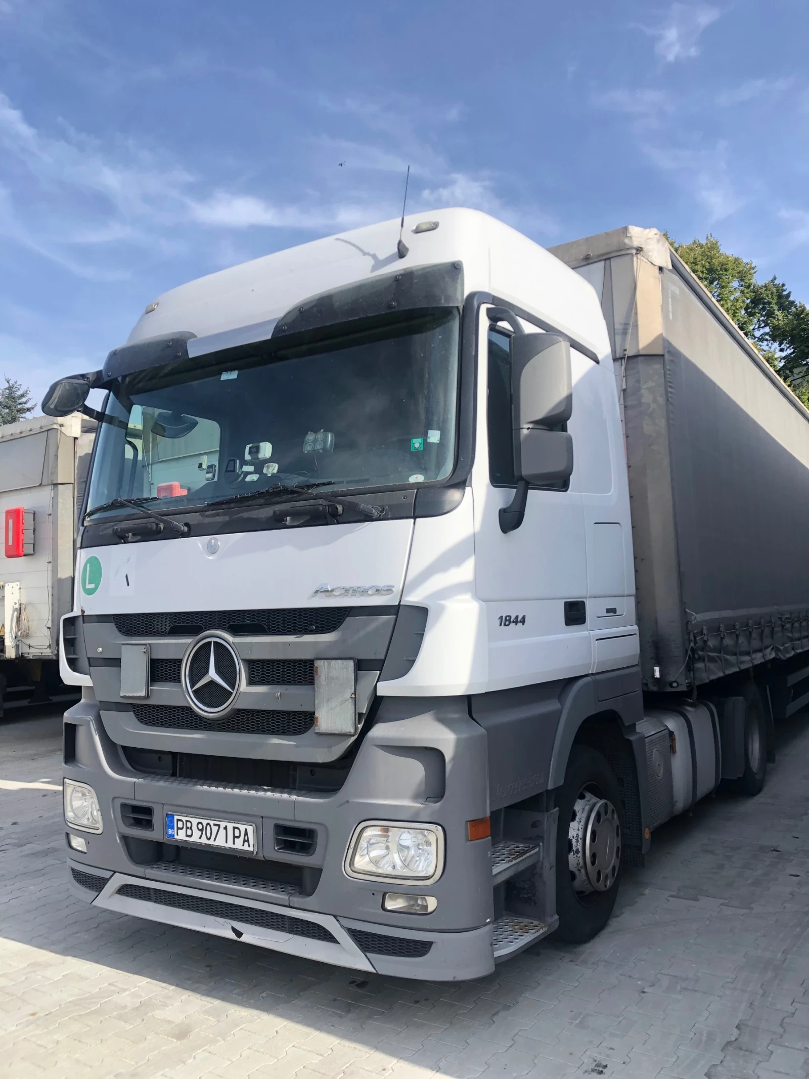 Mercedes-Benz 1844 MP3 КОМПОЗИЦИЯ