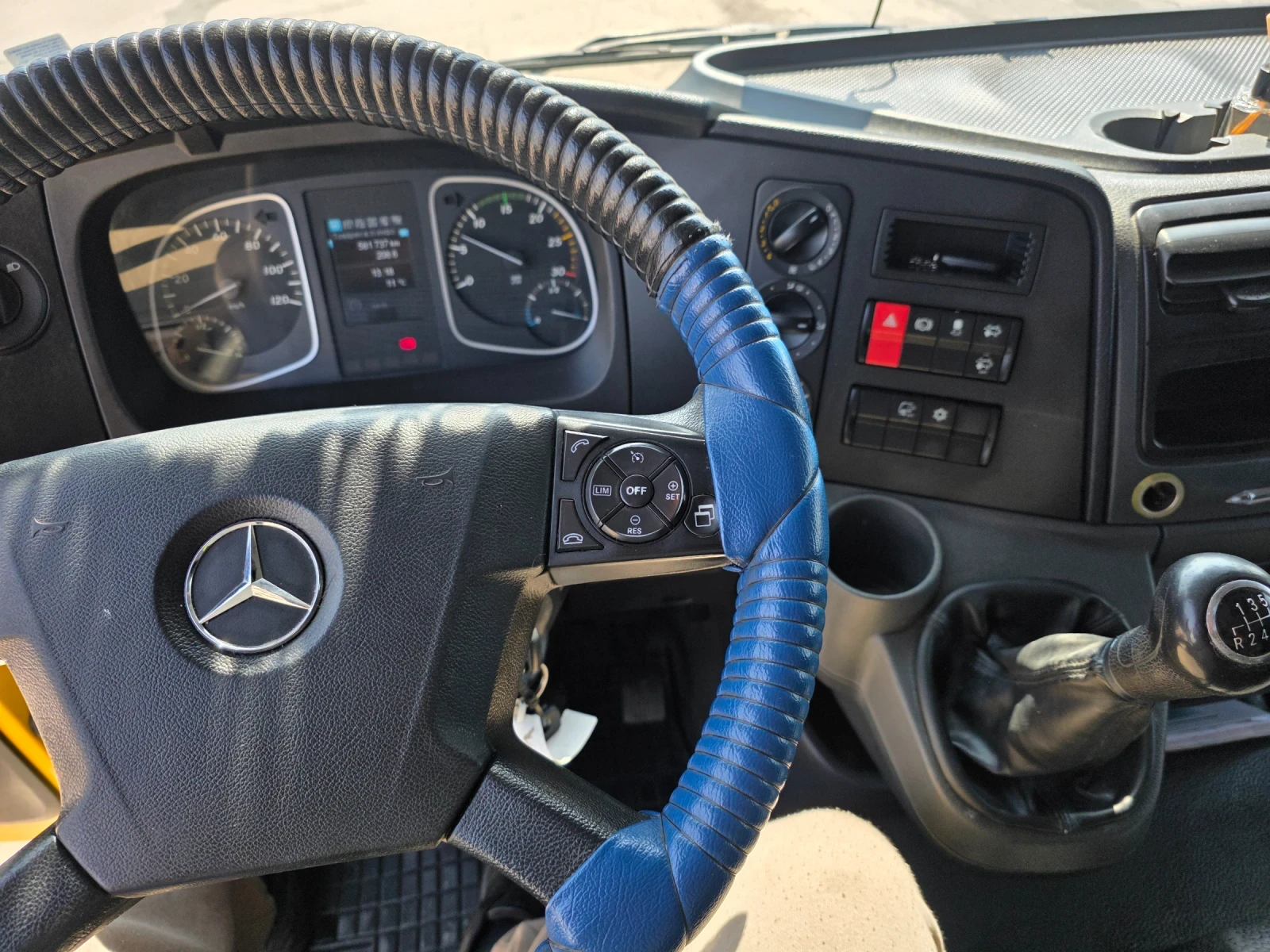 Mercedes-Benz Atego Atego 1218 8.30дъл.клима, снимка 15 - Камиони - 53876085