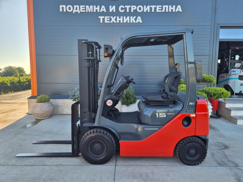 Мотокар Toyota * ДИЗЕЛ * ПОСЛЕДЕН МОДЕЛ * ПЕРФЕКТЕН * , снимка 2 - Индустриална техника - 49503971