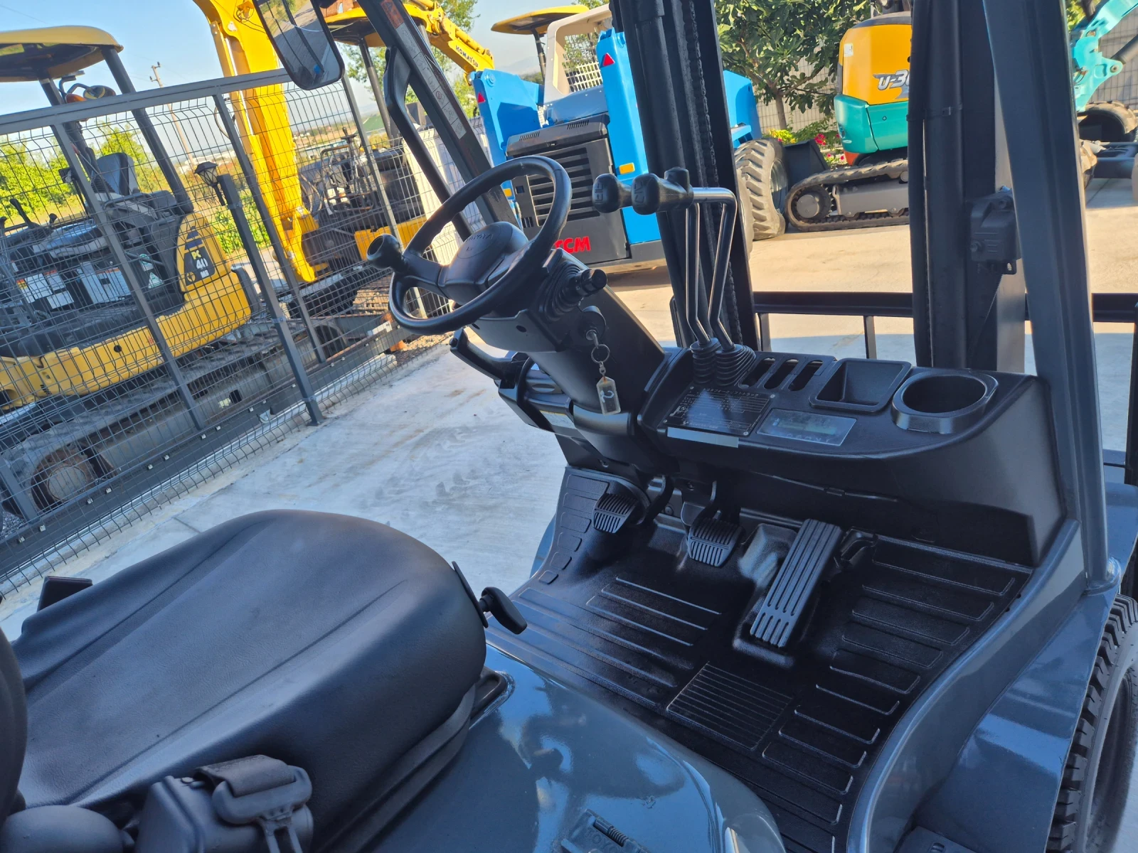  Toyota *  *   *  *  | Mobile.bg   11