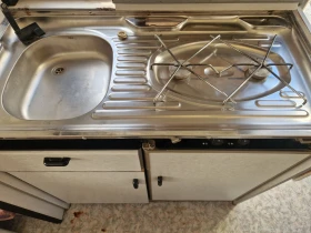 Каравана Burstner, снимка 16