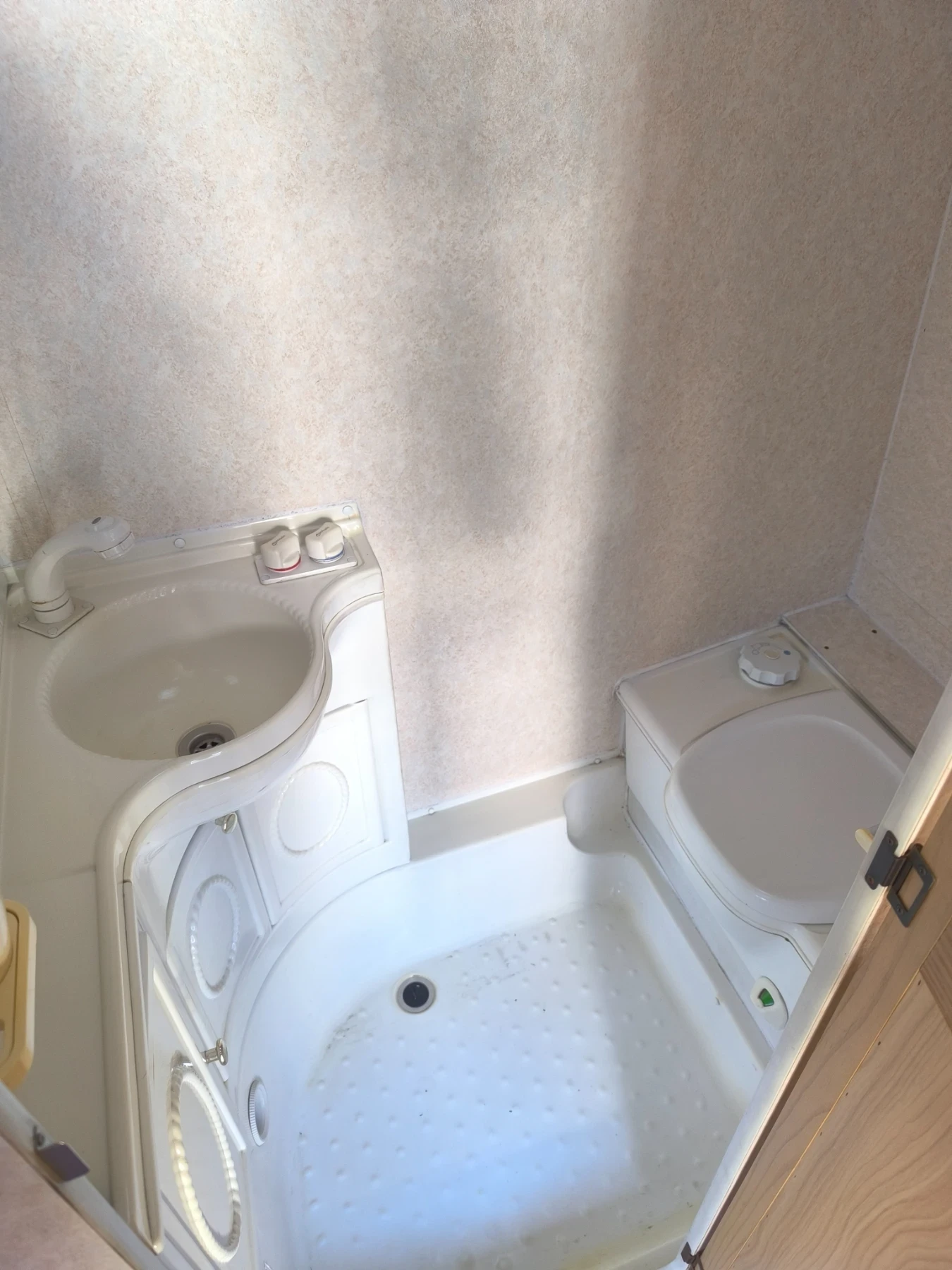 Каравана Bailey Ranger 750кг.360-2 - изображение 6