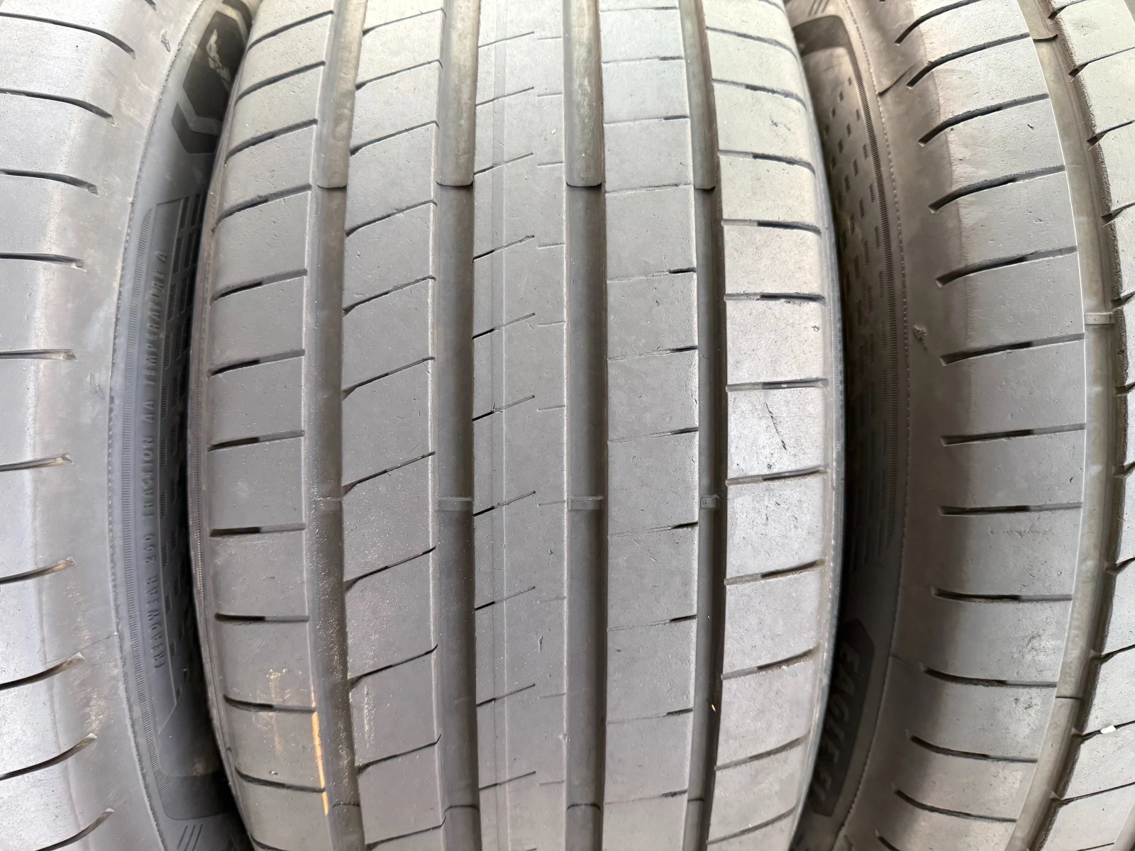 Гуми Летни 255/55R19, снимка 5 - Гуми и джанти - 54994854