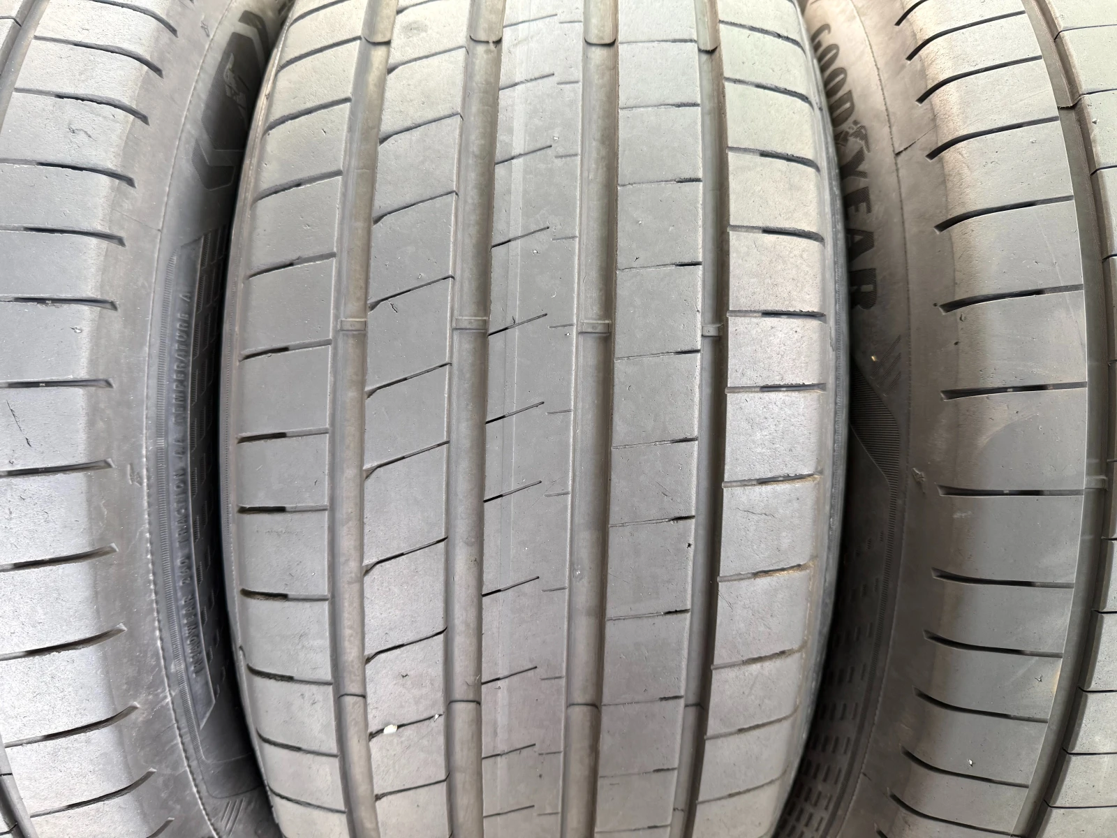 Гуми Летни 255/55R19, снимка 6 - Гуми и джанти - 54994854