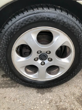 Volvo V70 2.4D5, снимка 13 - Автомобили и джипове - 53610692