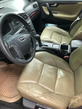 Volvo V70 2.4D5, снимка 10 - Автомобили и джипове - 53610692