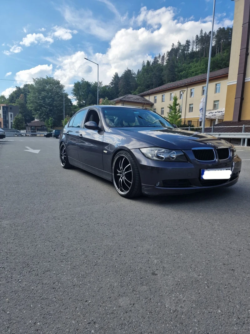 BMW 320, снимка 4 - Автомобили и джипове - 47401641