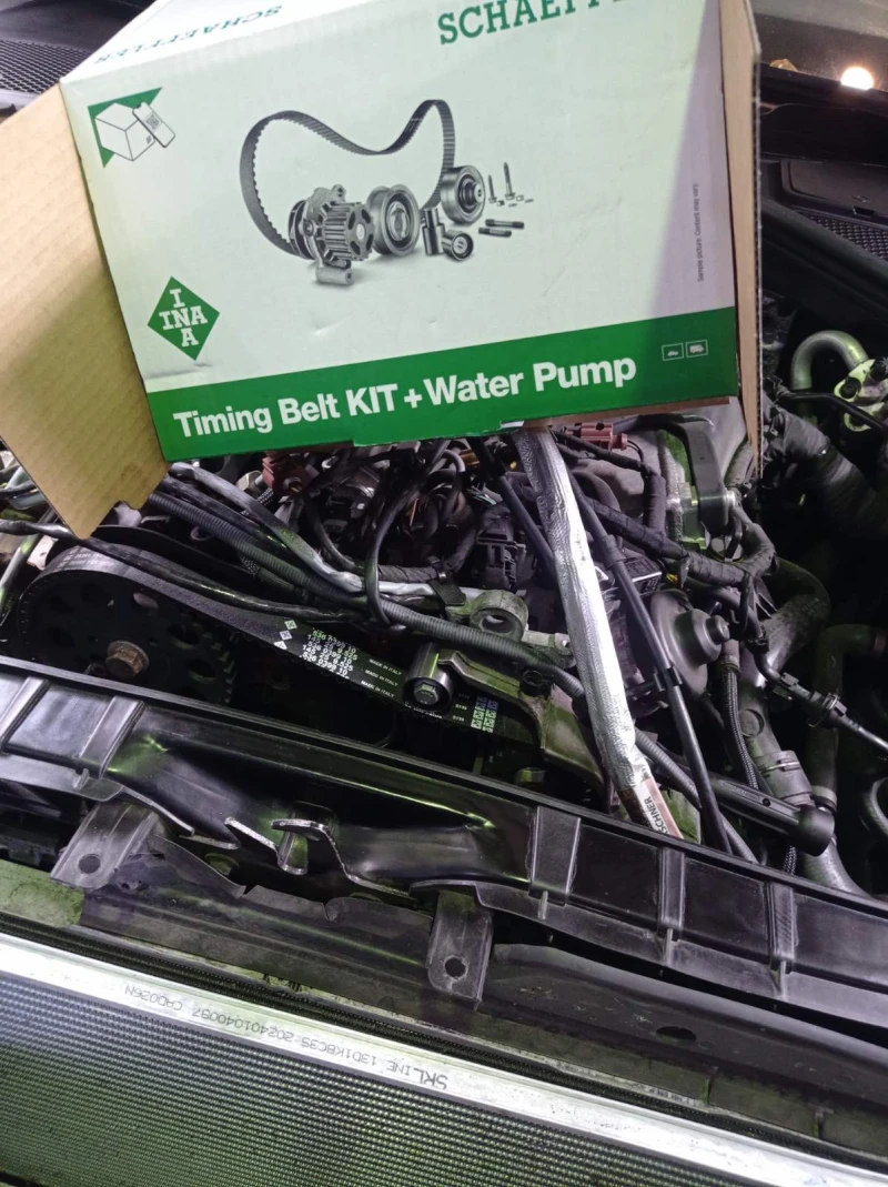 Audi A6 2.0, снимка 14 - Автомобили и джипове - 51475527