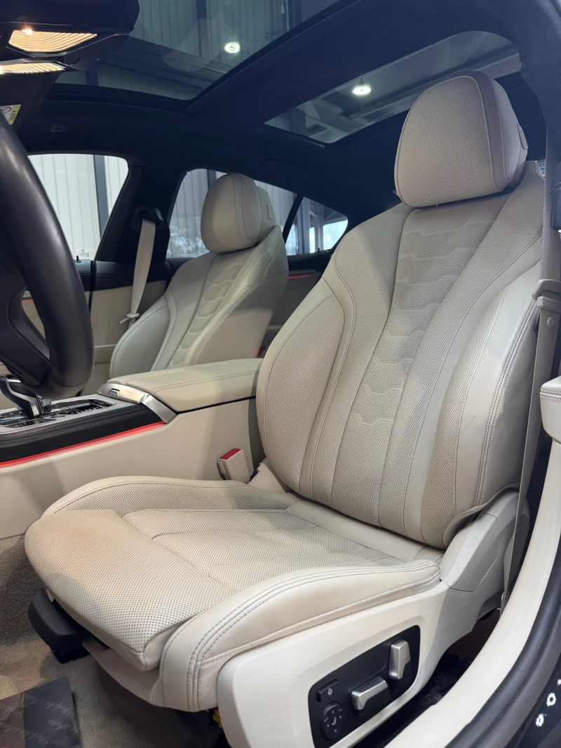 BMW 850 i xDrive* FULL* SWAROVSKI* HEAD UP* BOWERS & W * П, снимка 15 - Автомобили и джипове - 52013714