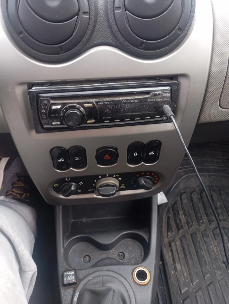 Dacia Sandero 1.4 MPI+ GAZ Landi renco , снимка 17 - Автомобили и джипове - 52869565