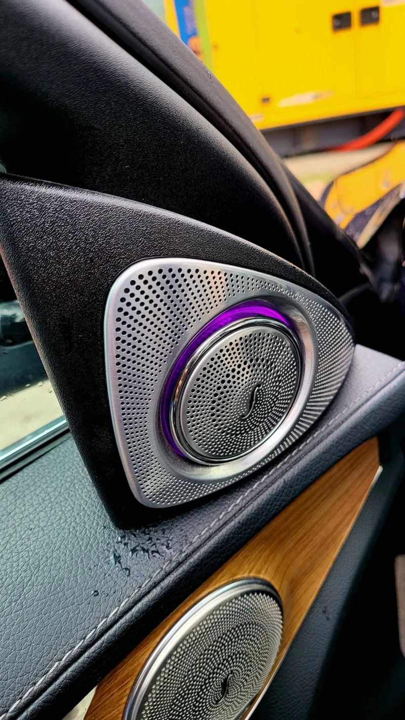 Mercedes-Benz C 200, снимка 11 - Автомобили и джипове - 52726117