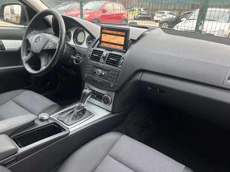 Mercedes-Benz C 200, снимка 13 - Автомобили и джипове - 53184167
