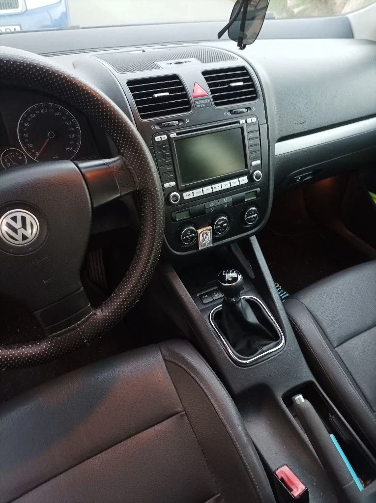 VW Jetta, снимка 4 - Автомобили и джипове - 48141761