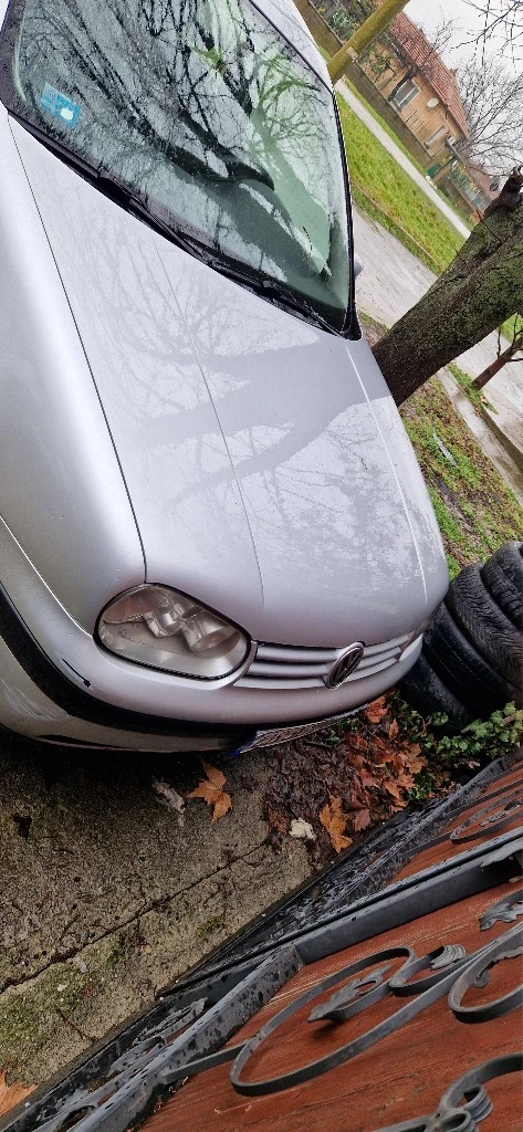VW Golf, снимка 4 - Автомобили и джипове - 53784860