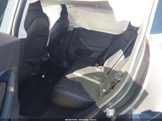 Tesla Model Y, снимка 12 - Автомобили и джипове - 56688602
