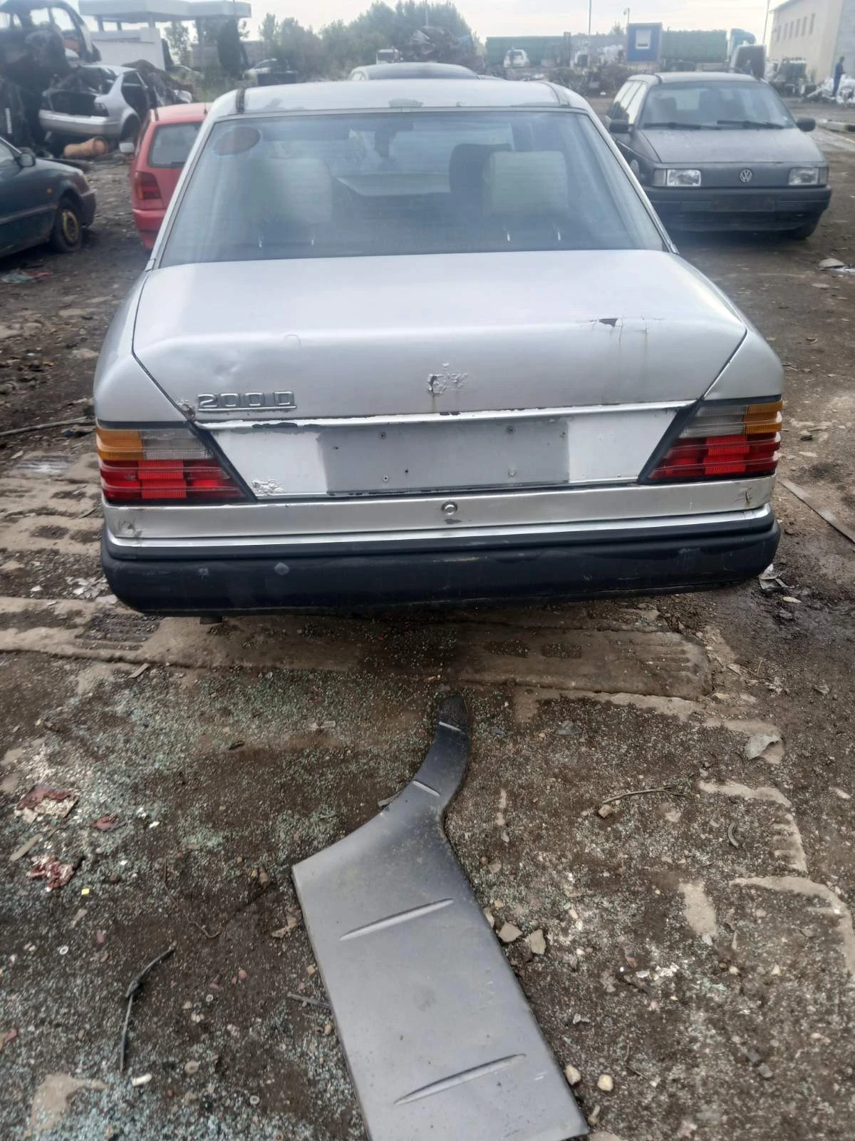 Mercedes-Benz 124 200 D, снимка 1