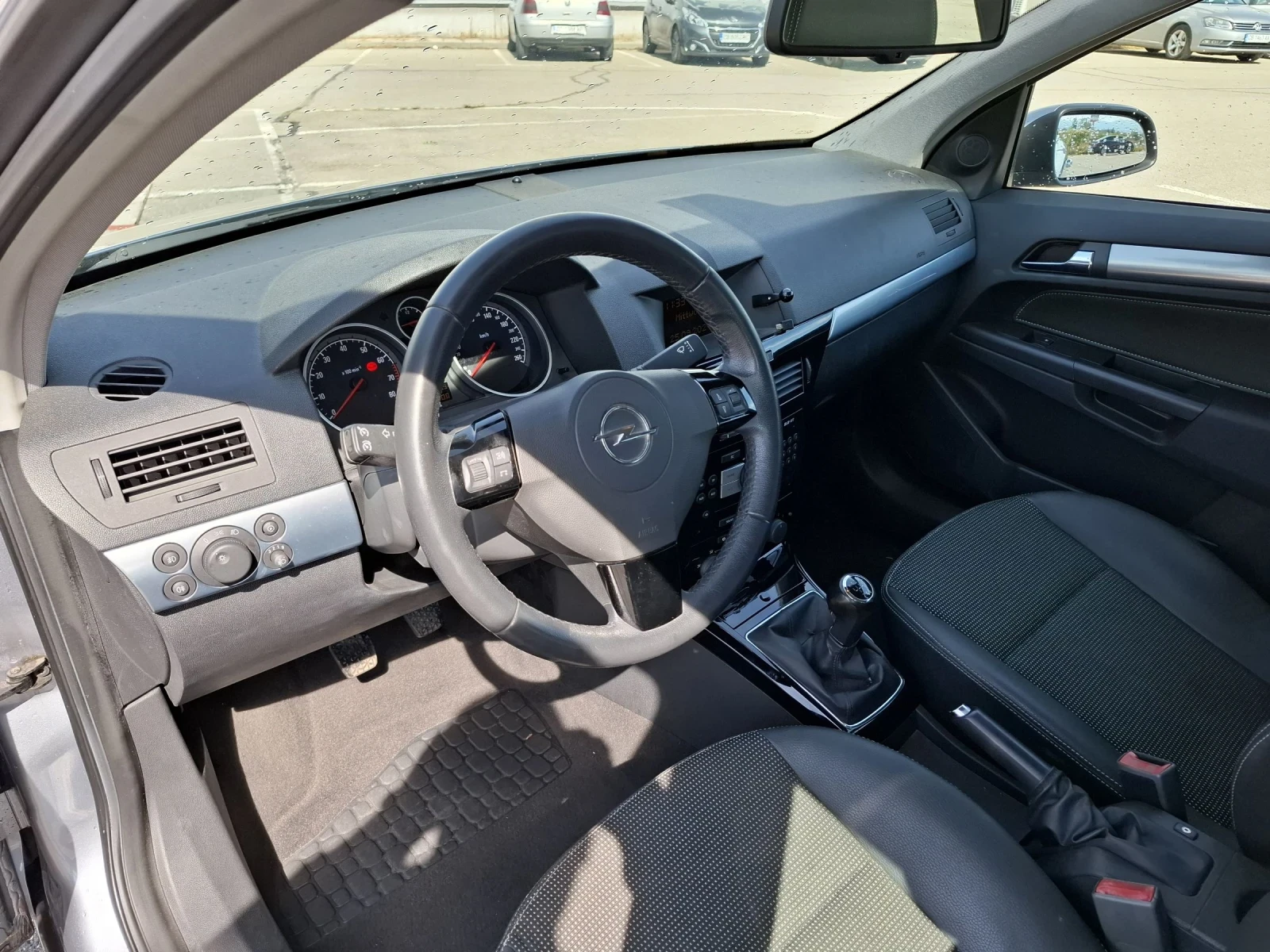 Opel Astra 1.6 Turbo  - изображение 9