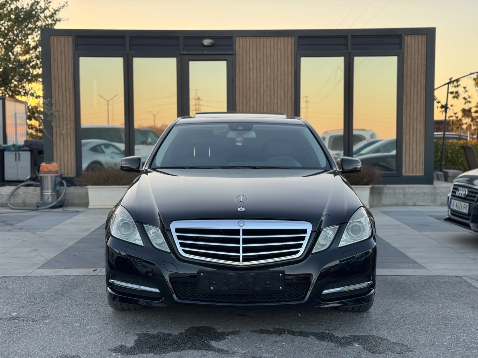 Mercedes-Benz E 350  - изображение 2