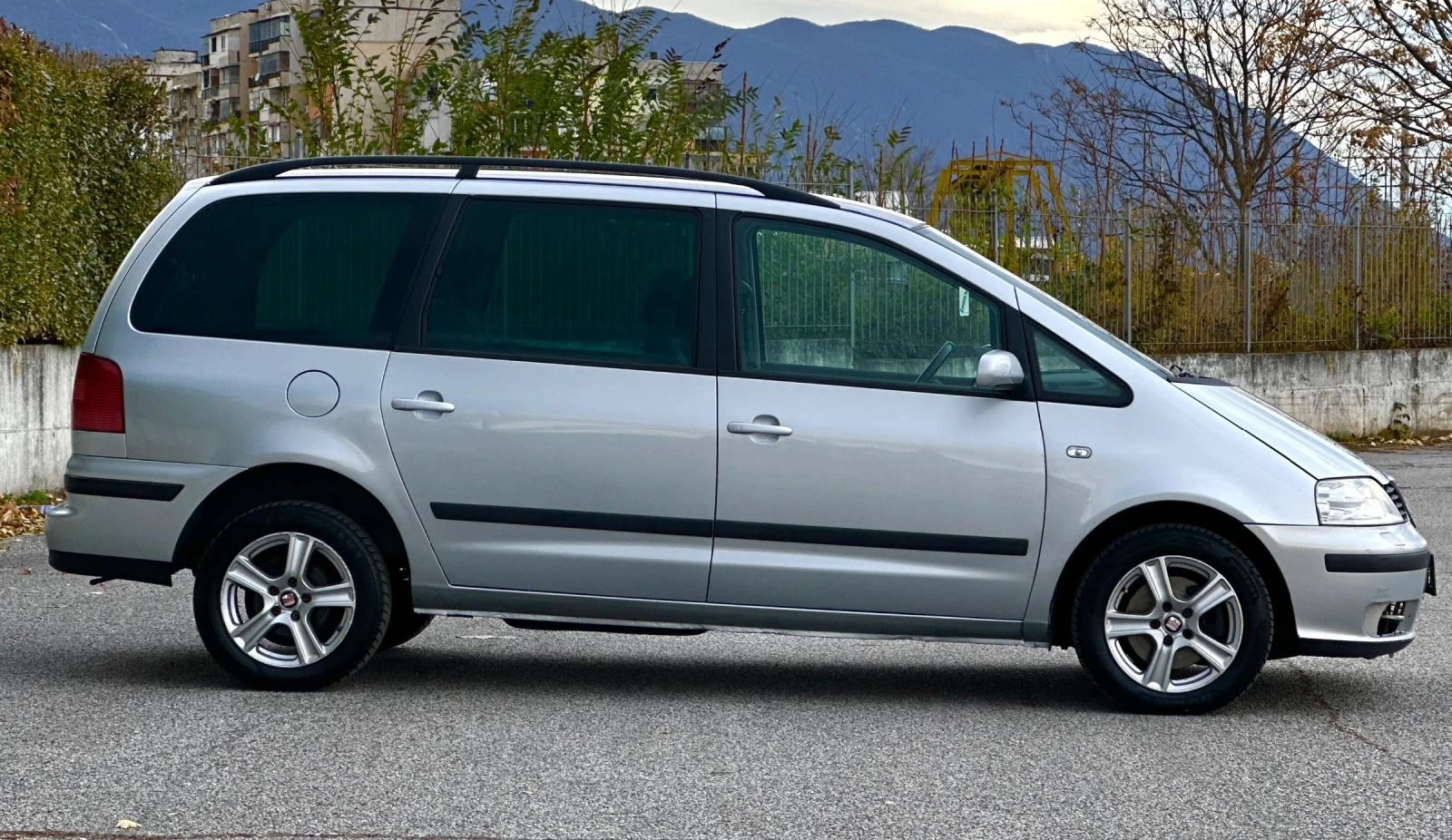 Seat Alhambra 1.9 TDI Luxus line - изображение 4